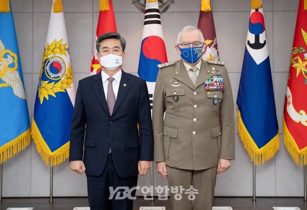 서욱 국방부장관, EU 군사위원장 접견 