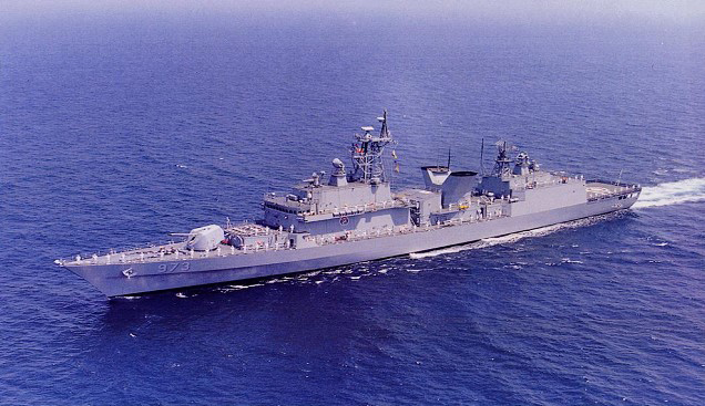 3200톤급 ‘광개토대왕함’ 전투지휘 능력 강화…해군에 인도